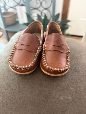 Elephantito Tan Brown Leather Slip-On Moccasin Loafers